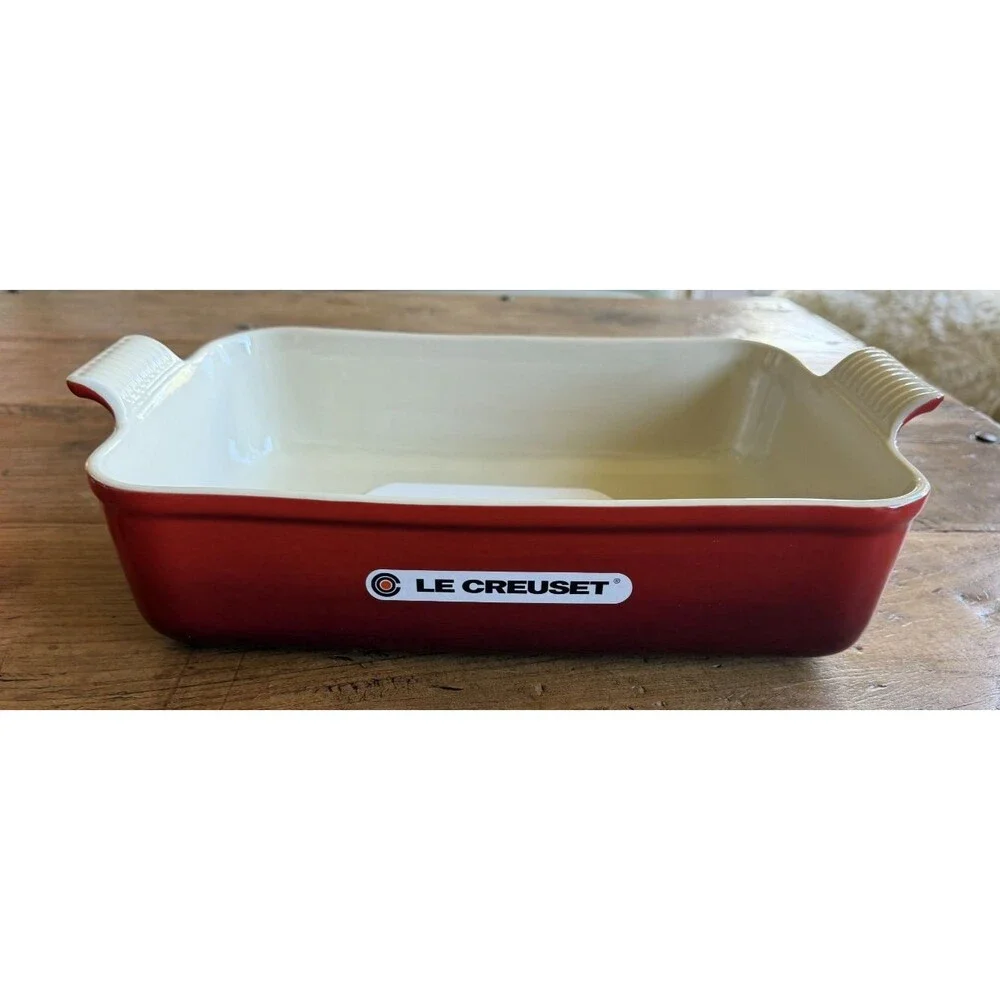 Le Creuset Stoneware Heritage Deep Rectangular Lasagna Dish 6.75qt Cerise NEW